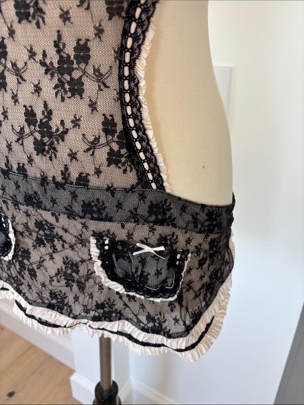 Victoria’s Secret French Maid lingerie - Picture 7 of 11